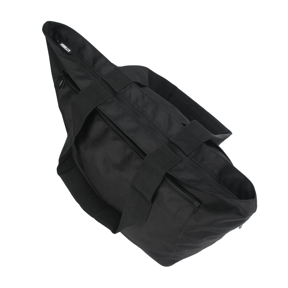 Carry everything you need – rackets, towel, and bottle – with this versatile and durable black padel tote.