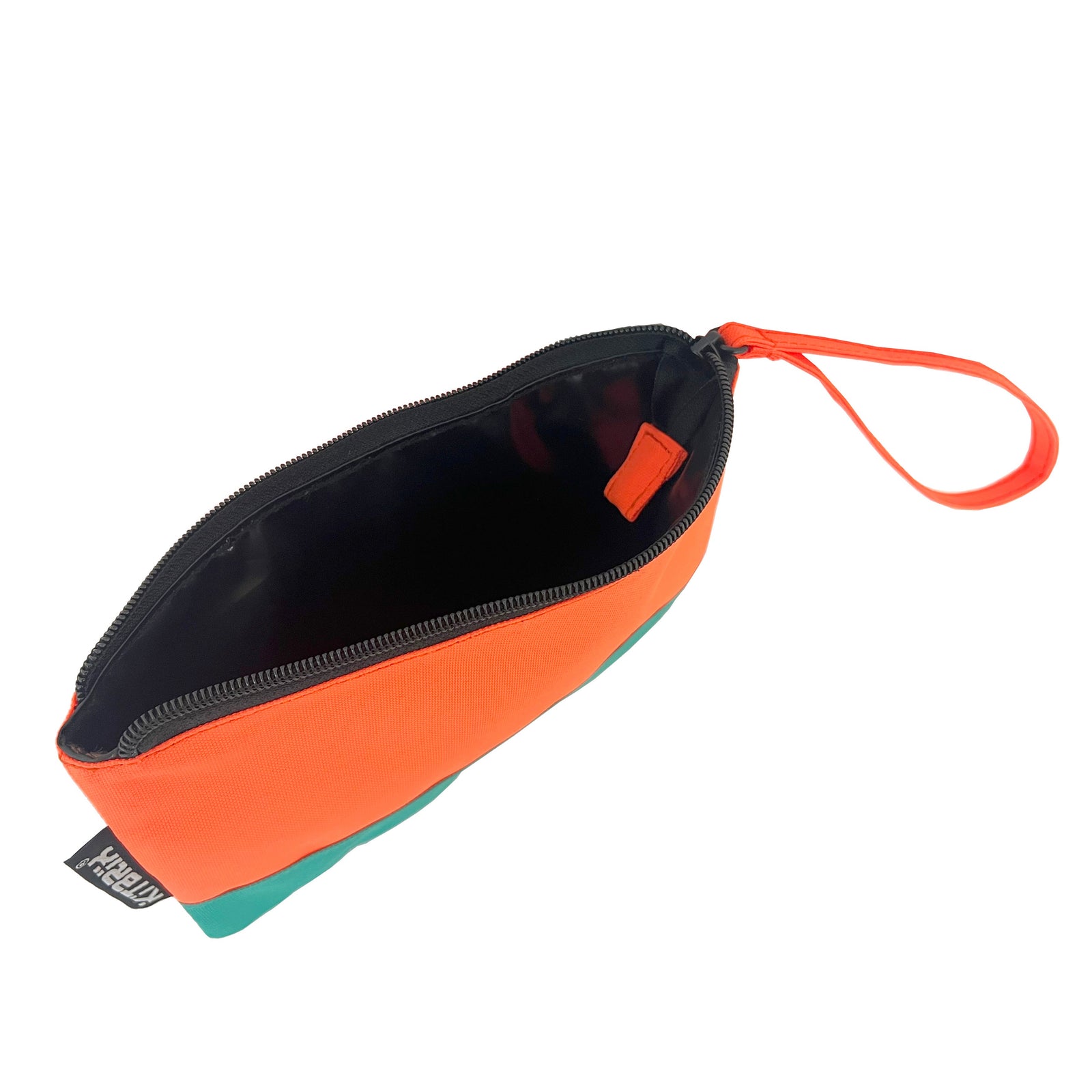 Organize your handkerchiefs with this practical duo-color pouch featuring a wrist strap.