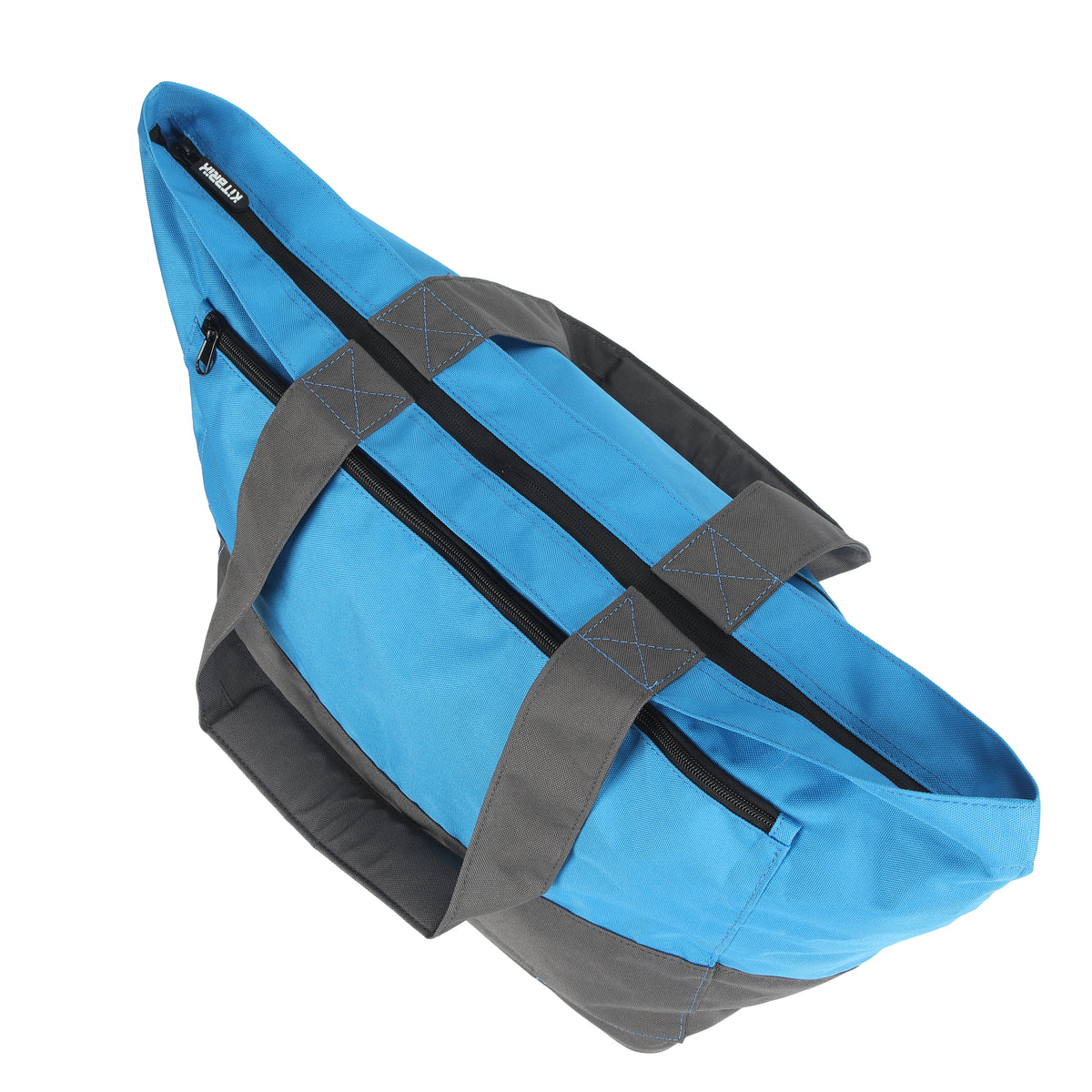 Chic tennis tote combining sporty and elegant design