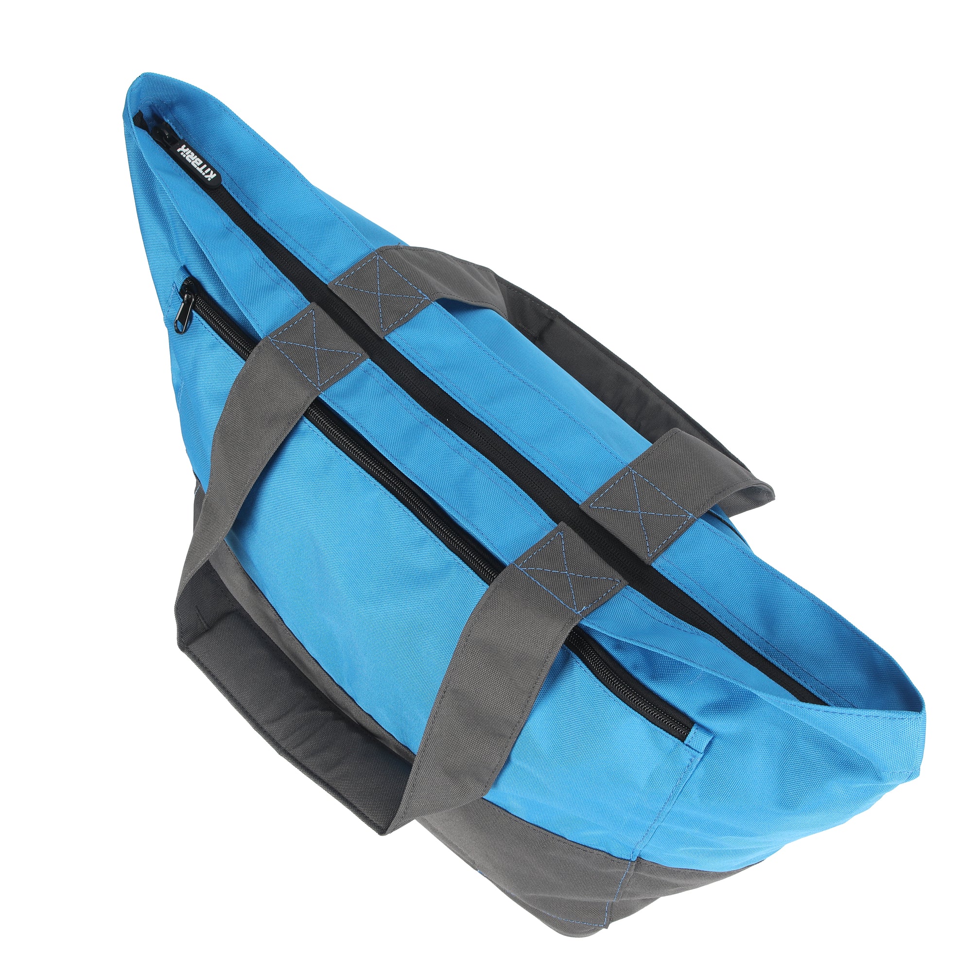 Chic tennis tote combining sporty and elegant design